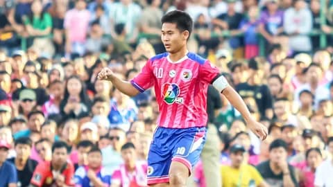 เอาใจช่วย "พายัก สีพะนม" เผยเป้าหมายค้าแข้ง "เจลีก" หลังคว้าแชมป์บอล 7 สี