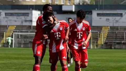 ยิงโชว์แมนยู "ไมค่อน" ทำประตูชัยให้ "บาเยิร์น" ลูกที่ 2 ในทีมสำรอง หลังมีข่าวกับผีแดง