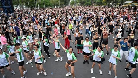 จากลานสวนสู่ไวรัล! ถอดสูตรความปังแอโรบิกสวนลุม ทำไมแอโรบิกสวนลุมถึงครองโซเชียล?