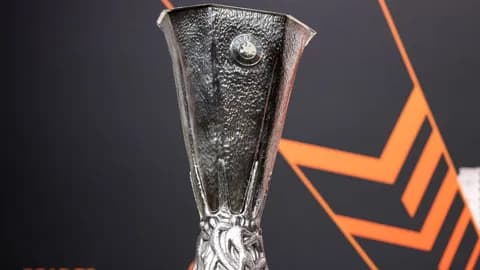 เต็ง 1 มาแรงมาก "ซูเปอร์คอม" ทำนายเต็งแชมป์ยูโรปาลีก หลังจบรอบ 8 ทีม เลก 1