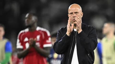 อึ้งทั้งบาง "สล็อต" ตอบแล้วอนาคตกับ "ลิเวอร์พูล" หลังแพ้แมนซิตี้-เปแอสเช หมดสภาพ