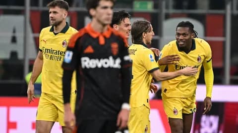 ผลบอลเมื่อคืน เอซี มิลาน ไล่เจ๊า โคโม่ แบ่งแต้มศึกกัลโช่ เซเรีย อา อิตาลี