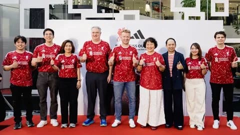 “เดิร์ก เค้าท์” ตำนานลิเวอร์พูบ บินตรงจัด Meet & Greet แฟนบอลชาวไทย